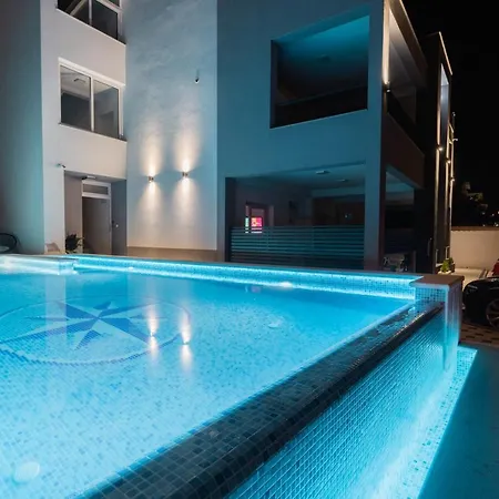 Niko Apartment Makarska