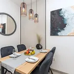 Niko Apartament *