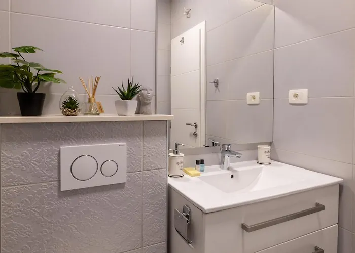 Niko Apartman *